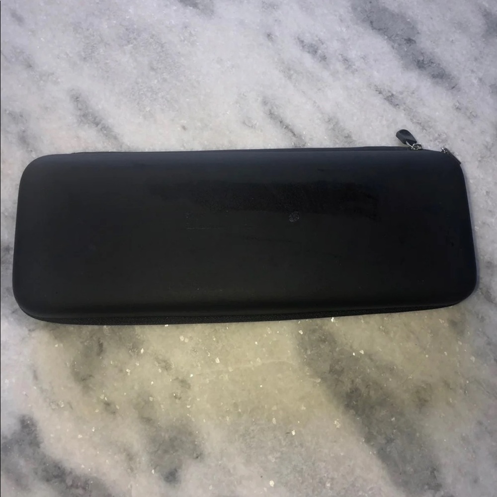 LogiTech case - Picture 2 of 3